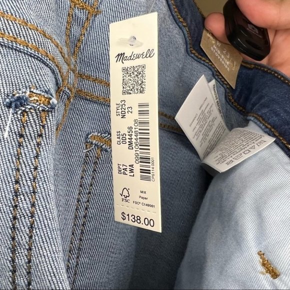 Madewell Mid-Rise Stovepipe Jean Size 23 - Picture 9 of 9